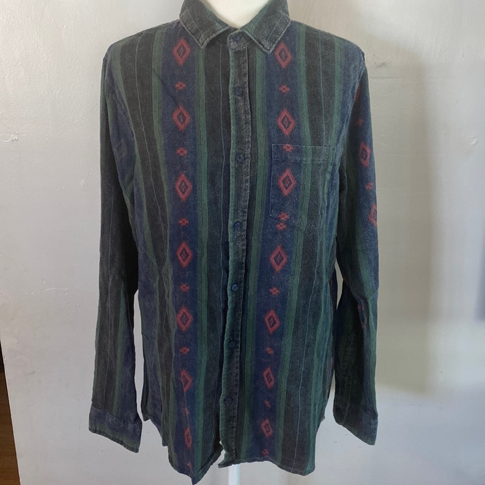 Preloved Remastered Vintage mens shirt..
